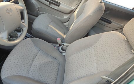 KIA Rio II, 2004 год, 410 000 рублей, 13 фотография