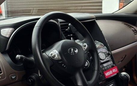 Infiniti FX II, 2010 год, 2 500 000 рублей, 13 фотография