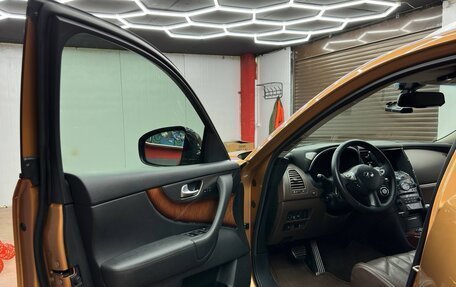 Infiniti FX II, 2010 год, 2 500 000 рублей, 23 фотография