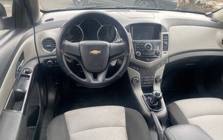 Chevrolet Cruze II, 2012 год, 599 000 рублей, 10 фотография