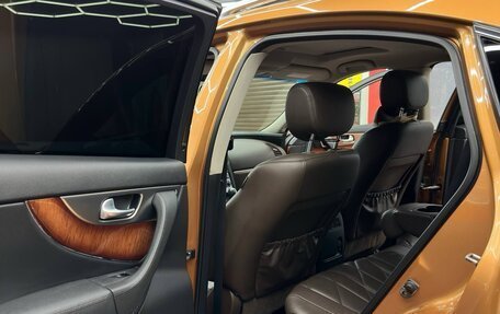 Infiniti FX II, 2010 год, 2 500 000 рублей, 24 фотография