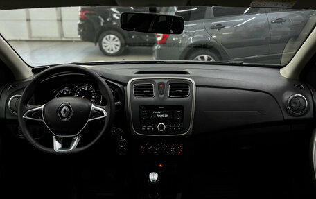 Renault Logan II, 2020 год, 939 000 рублей, 2 фотография