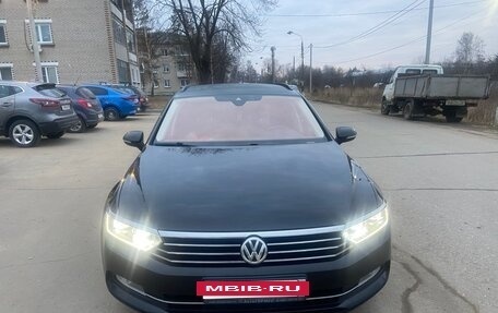 Volkswagen Passat B8 рестайлинг, 2018 год, 1 650 000 рублей, 5 фотография