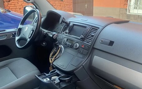 Volkswagen Multivan T5, 2008 год, 1 850 000 рублей, 3 фотография