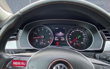 Volkswagen Passat B8 рестайлинг, 2018 год, 1 650 000 рублей, 11 фотография