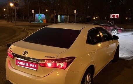 Toyota Corolla, 2013 год, 1 990 000 рублей, 4 фотография