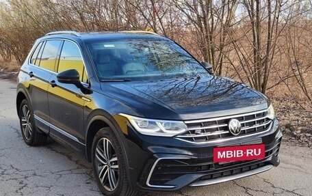 Volkswagen Tiguan II, 2020 год, 4 190 000 рублей, 6 фотография