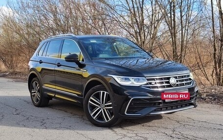 Volkswagen Tiguan II, 2020 год, 4 190 000 рублей, 4 фотография