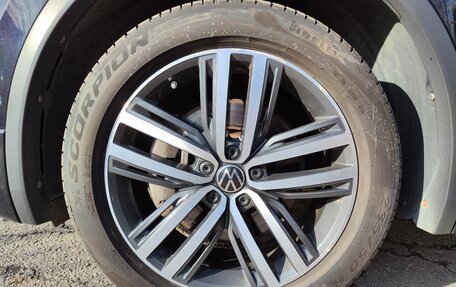 Volkswagen Tiguan II, 2020 год, 4 190 000 рублей, 23 фотография