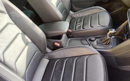 Volkswagen Tiguan II, 2020 год, 4 190 000 рублей, 35 фотография