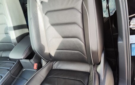 Volkswagen Tiguan II, 2020 год, 4 190 000 рублей, 38 фотография