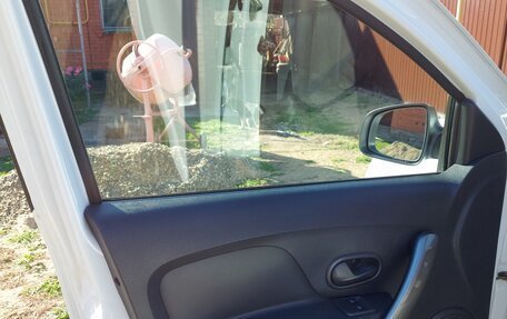 Renault Logan II, 2017 год, 1 035 000 рублей, 9 фотография