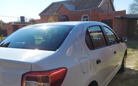Renault Logan II, 2017 год, 1 035 000 рублей, 10 фотография