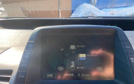 Toyota Prius, 2009 год, 450 000 рублей, 3 фотография