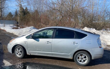 Toyota Prius, 2009 год, 450 000 рублей, 10 фотография