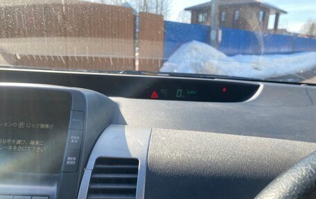 Toyota Prius, 2009 год, 450 000 рублей, 5 фотография