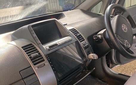 Toyota Prius, 2009 год, 450 000 рублей, 14 фотография