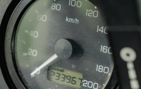 Land Rover Defender I, 2005 год, 2 100 000 рублей, 16 фотография