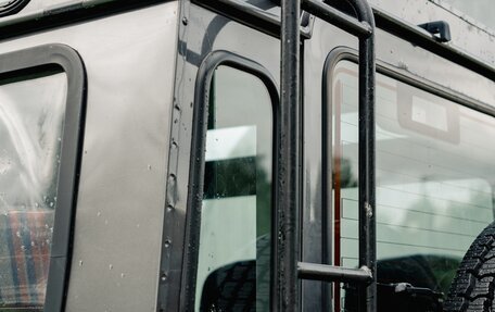 Land Rover Defender I, 2005 год, 2 100 000 рублей, 25 фотография