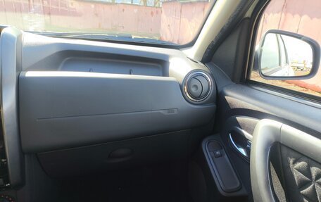 Renault Duster I рестайлинг, 2017 год, 1 350 000 рублей, 5 фотография