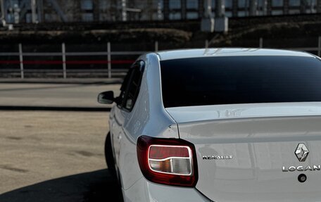 Renault Logan II, 2017 год, 750 000 рублей, 3 фотография