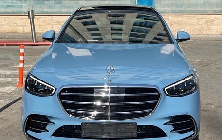 Mercedes-Benz S-Класс, 2024 год, 19 500 000 рублей, 3 фотография