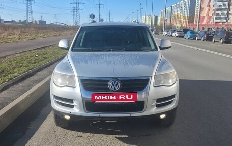 Volkswagen Touareg III, 2008 год, 850 000 рублей, 2 фотография