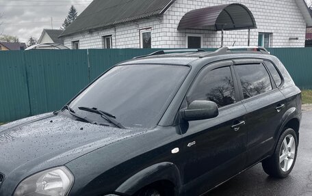 Hyundai Tucson III, 2005 год, 820 000 рублей, 2 фотография