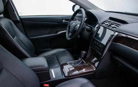 Toyota Camry, 2018 год, 2 438 000 рублей, 9 фотография