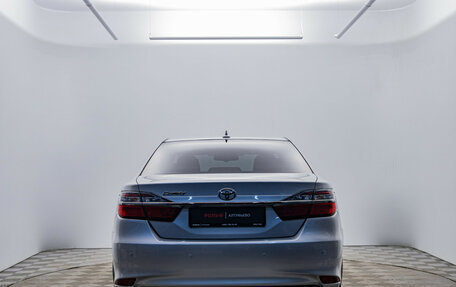 Toyota Camry, 2018 год, 2 438 000 рублей, 6 фотография