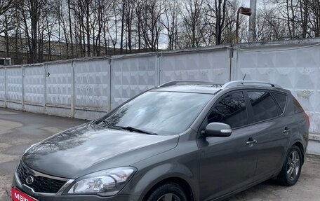 KIA cee'd I рестайлинг, 2011 год, 740 000 рублей, 1 фотография