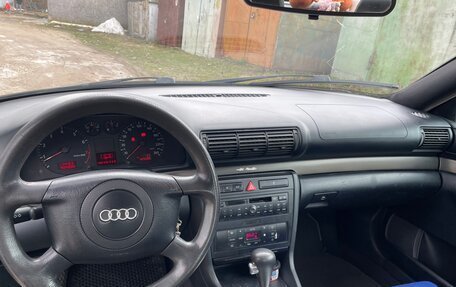 Audi A4, 2000 год, 400 000 рублей, 12 фотография