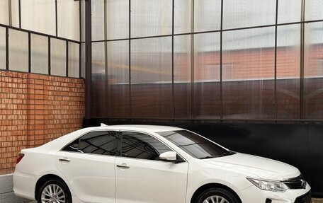 Toyota Camry, 2015 год, 2 300 000 рублей, 10 фотография