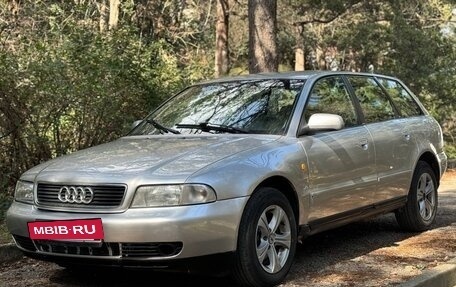 Audi A4, 1998 год, 410 000 рублей, 2 фотография