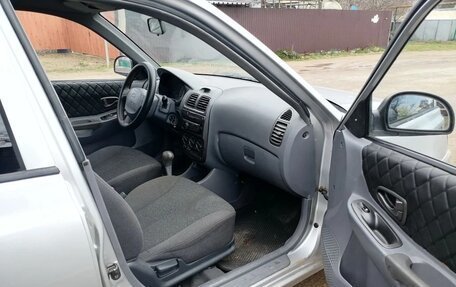 Hyundai Accent II, 2004 год, 450 000 рублей, 11 фотография