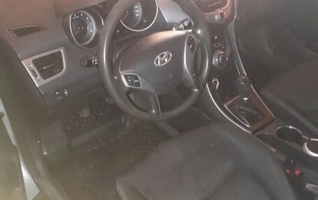 Hyundai Elantra V, 2012 год, 830 000 рублей, 5 фотография