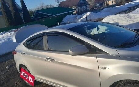 Hyundai Elantra V, 2012 год, 830 000 рублей, 3 фотография