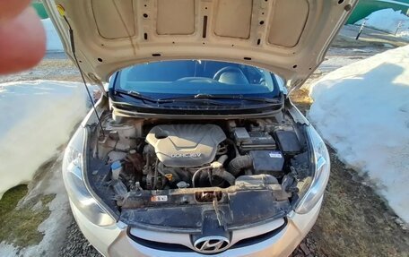 Hyundai Elantra V, 2012 год, 830 000 рублей, 9 фотография