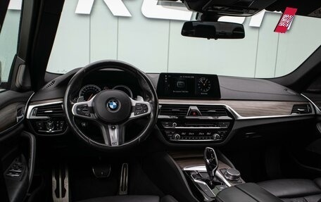 BMW 5 серия, 2018 год, 4 800 000 рублей, 10 фотография