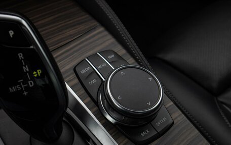 BMW 5 серия, 2018 год, 4 800 000 рублей, 27 фотография