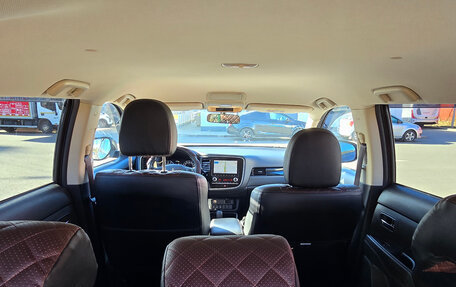 Mitsubishi Outlander III рестайлинг 3, 2021 год, 2 990 000 рублей, 12 фотография