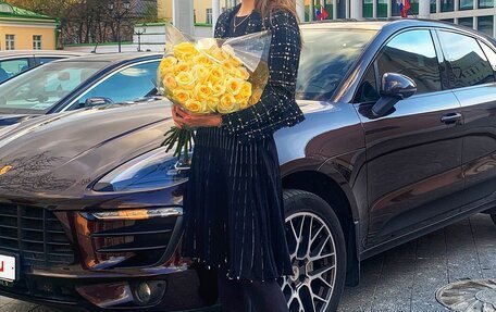 Porsche Macan I рестайлинг, 2017 год, 4 500 000 рублей, 3 фотография