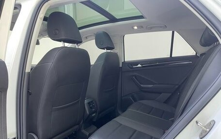 Volkswagen T-Roc I, 2022 год, 1 800 000 рублей, 11 фотография