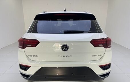 Volkswagen T-Roc I, 2022 год, 1 800 000 рублей, 5 фотография