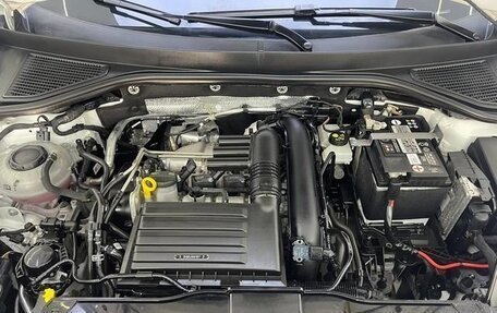 Volkswagen T-Roc I, 2022 год, 1 800 000 рублей, 13 фотография