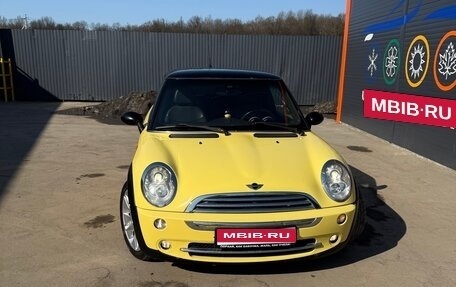 MINI Hatch, 2004 год, 500 000 рублей, 1 фотография