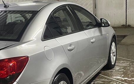 Chevrolet Cruze II, 2010 год, 699 000 рублей, 2 фотография