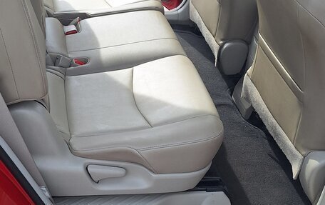 Toyota Prius v (+) I (ZVW40/41) рестайлинг, 2016 год, 1 987 000 рублей, 15 фотография