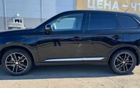 Mitsubishi Outlander III рестайлинг 3, 2016 год, 1 570 000 рублей, 4 фотография