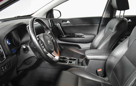 KIA Sportage IV рестайлинг, 2021 год, 2 749 000 рублей, 10 фотография